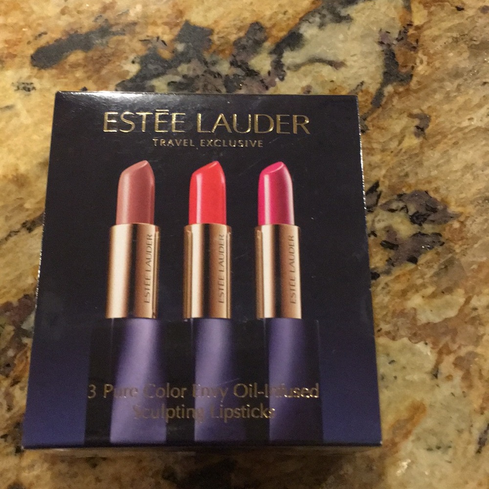Estée Lauder oil infused sculpting lipsticks